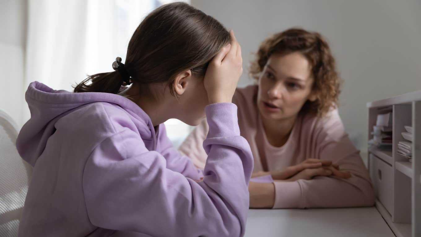 Mother Refuses To Force Her 14-Year-Old Daughter To Apologize To The Class Clown After Lashing Out At Her mother scolding upset teenage daughter