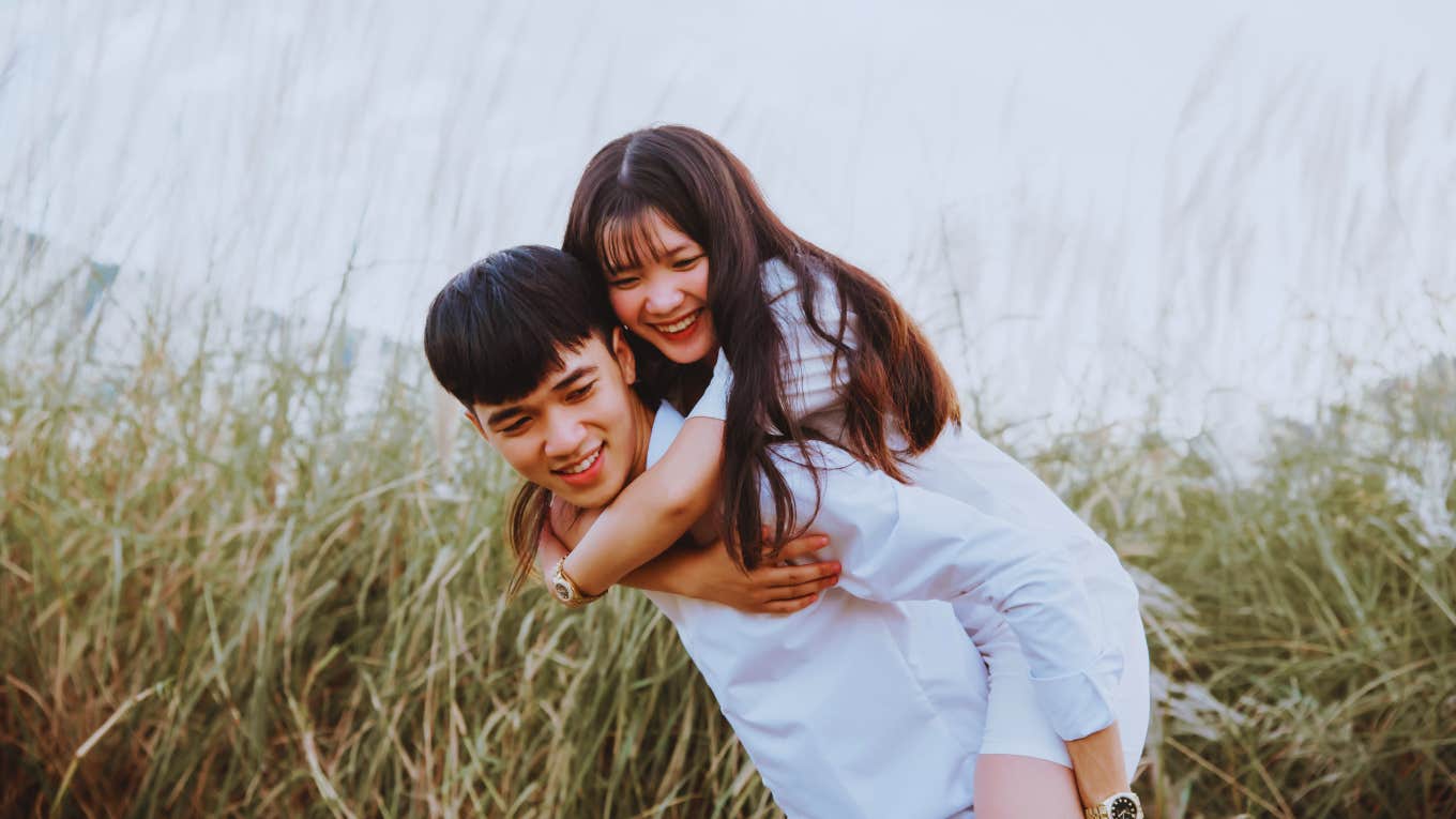 How The Happiest Couples Get Past Mistakes In Their Relationships - Vimarsana News