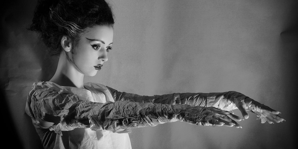 Disturbing Details About The Creepy Love Story Of Count Carl von Cosel & Elena Hoyos, His Dead Mummy Bride Disturbing Details About The Creepy Love Story Of Count Carl von Cosel & Elena Hoyos, His Dead Mummy Bride
