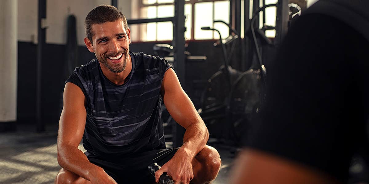 Awkward Confessions After 15 Years As A Personal Trainer personal trainer in gym