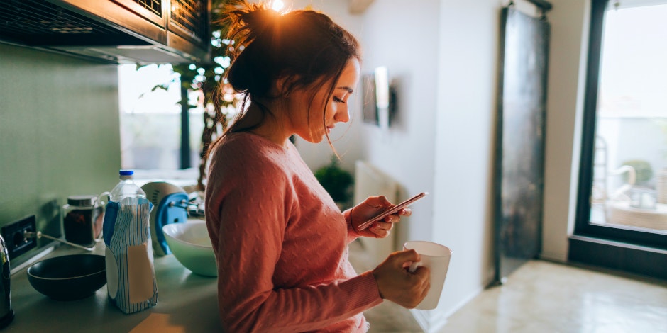 9 Ways To Deal With Your PTSD When It Seems TOTALLY Overwhelming 9 Ways To Deal With Your PTSD When It Seems TOTALLY Overwhelming
