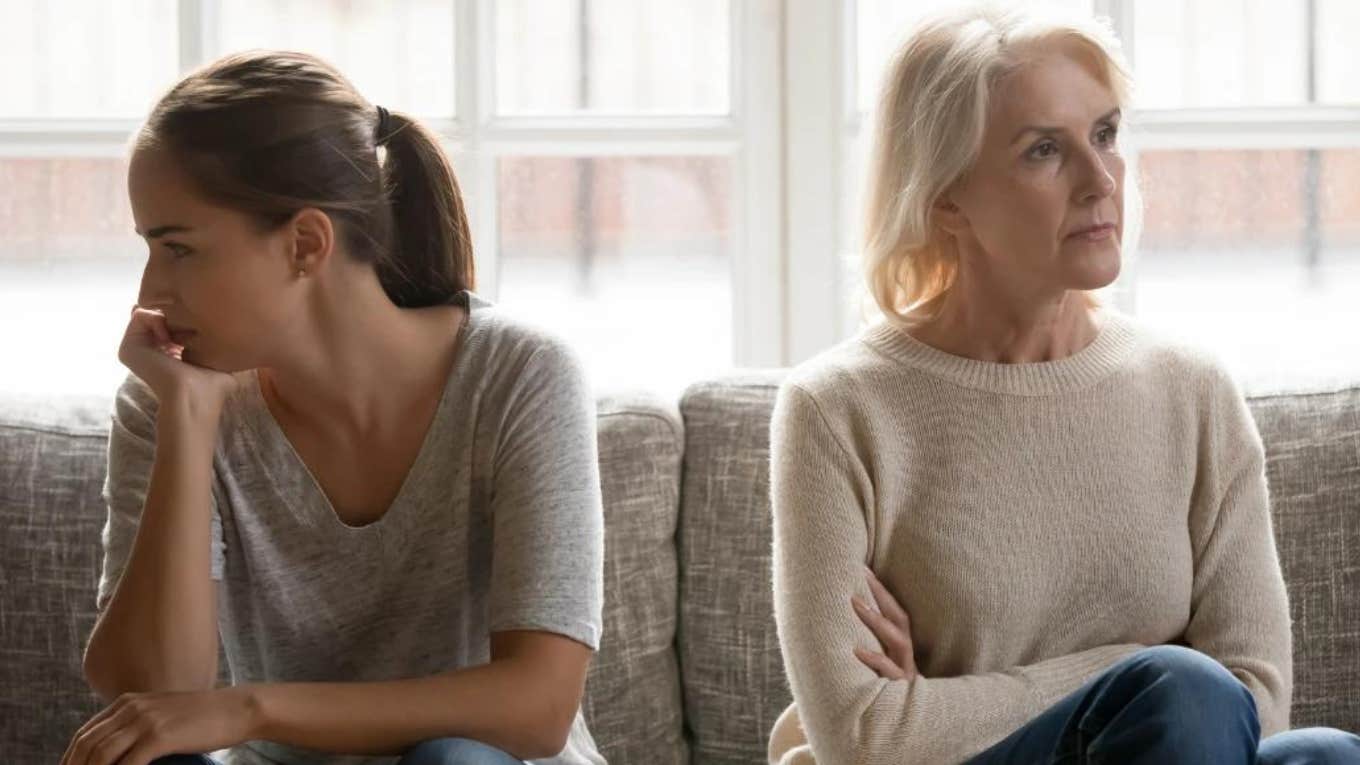 Womans Narcissistic Mother Announces Her Babys Name Early mother and daughter sitting on couch actively ignoring each other