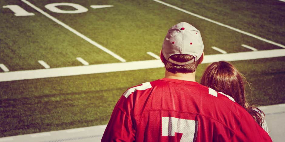 Abusive Relationships: The NFL's Domestic Violence Policy Abusive Relationships: The NFL's Domestic Violence Policy