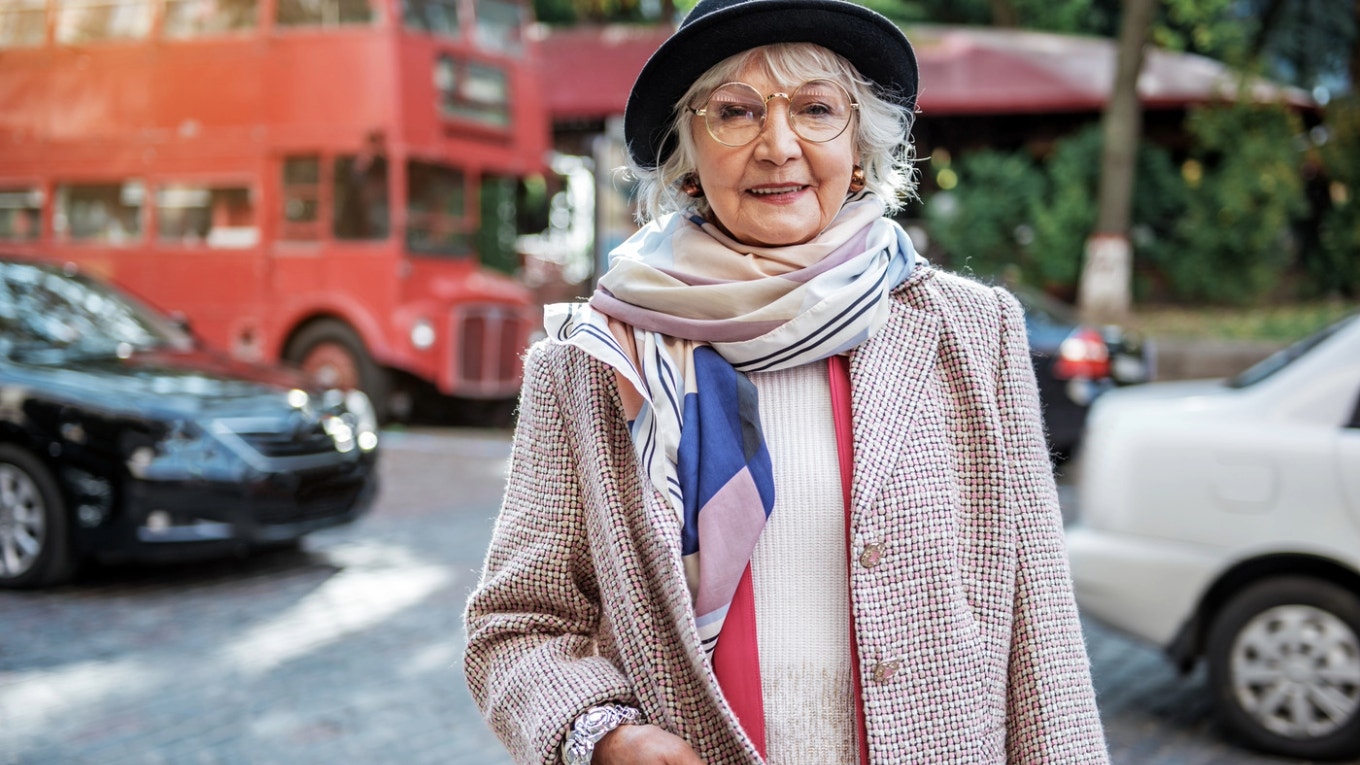 Mature lady wearing fashionable clothing