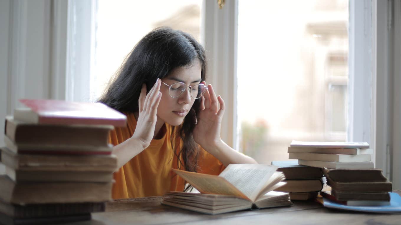 woman studying 