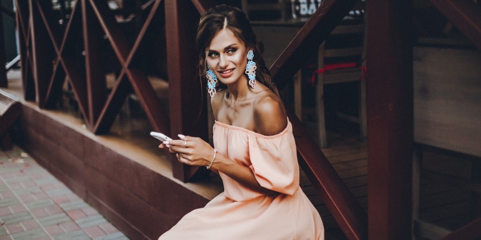 How To Protect Yourself From Online Dating Red Flags & Find Real Love How To Protect Yourself From Online Dating Red Flags & Find Real Love