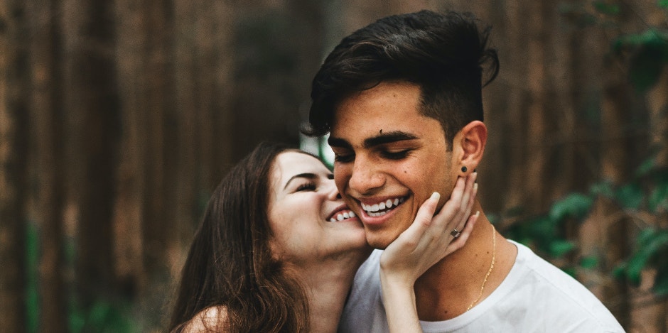 14 Online Dating Red Flags You Should Never Ignore 14 Online Dating Red Flags You Should Never Ignore