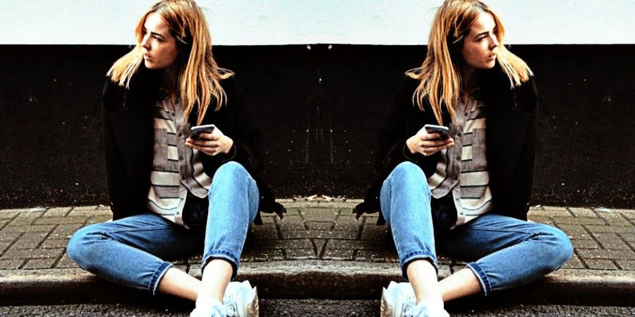 The 10 Best Texting Examples For Parents To Send Kids & Teens To Let Them Know You Have Their Back The 10 Best Texting Examples For Parents To Send Kids & Teens To Let Them Know You Have Their Back