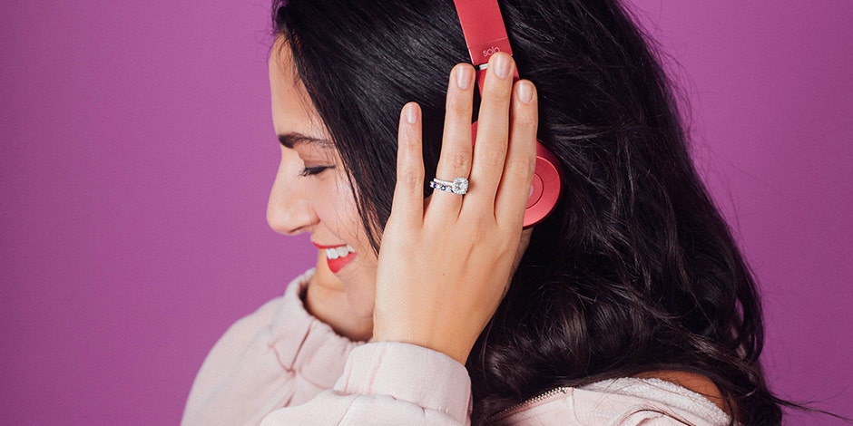 5 Best Podcasts To Listen To In The Morning That Are Both Inspiring And Informative 5 Best Podcasts To Listen To In The Morning That Are Both Inspiring And Informative