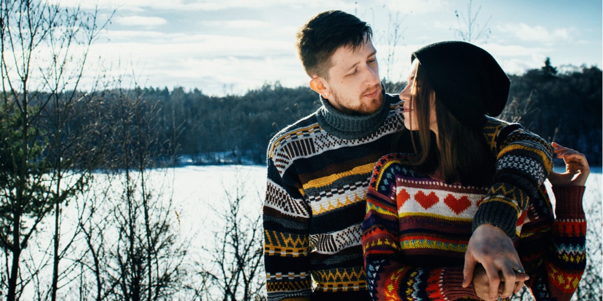 12 Promises The Happiest Married Couples Make (That Keep Their Relationships Healthy Long-Term) couple