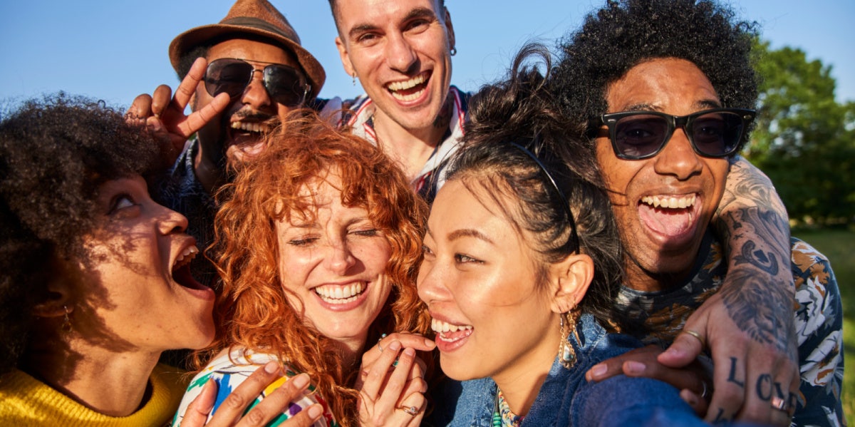 145 Questions To Ask Your Friends — From Deep & Juicy To Just Plain Fun friends