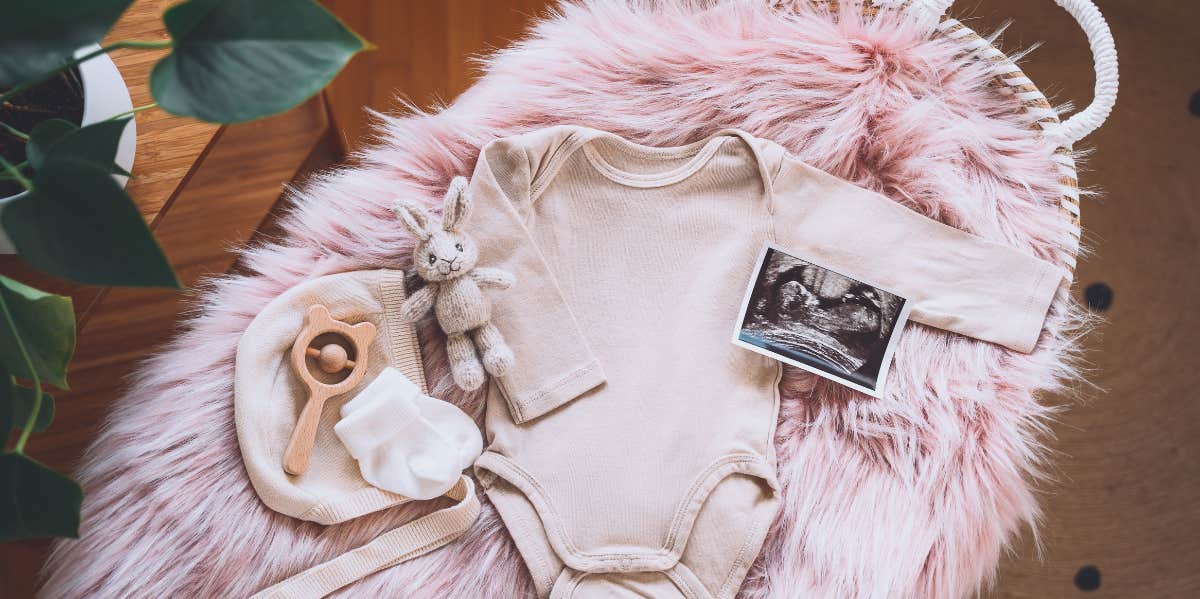 Woman Wonders If She Was Wrong To Call Police After Her Pregnant Sister Stole Things From Her Rainbow Baby’s Room Woman Wonders If She Was Wrong To Call Police After Her Pregnant Sister Stole Things From Her Rainbow Baby’s Room