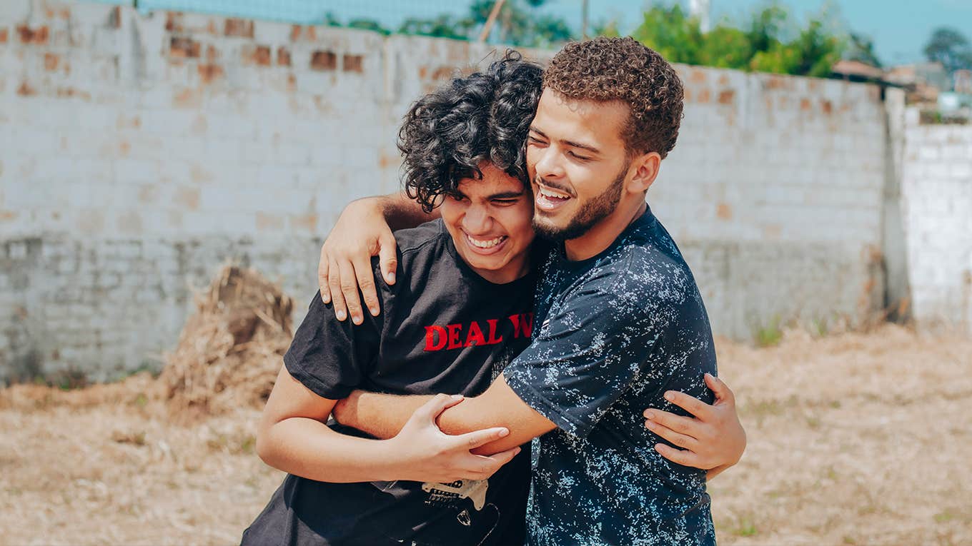 37 Tiny Ways To Spread Love On Feb. 17th, Random Acts Of Kindness Day two friends hugging