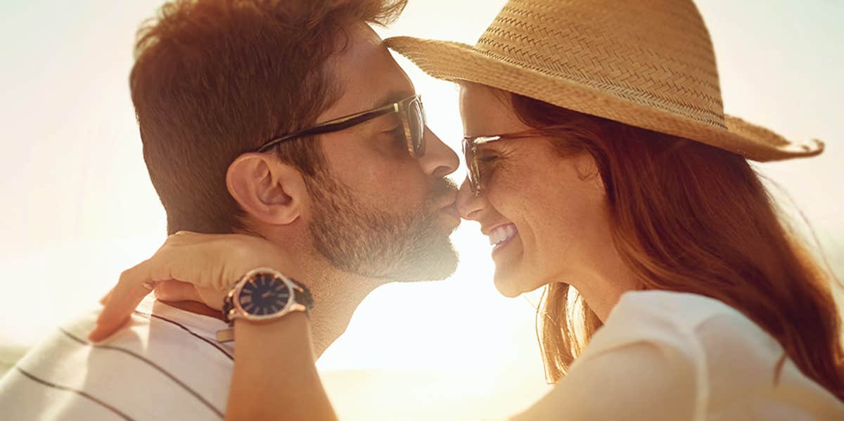 Reasons Atheists Make Better Husbands (As Written By One) couples kissing