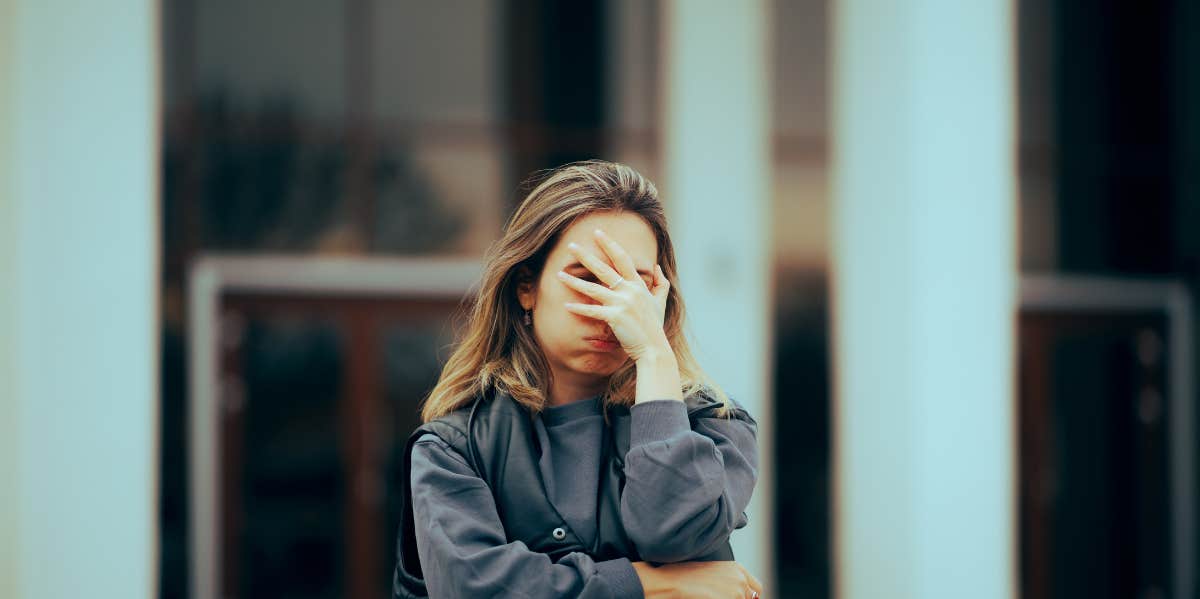 Regrets Most People Have On Their Deathbed regretful woman