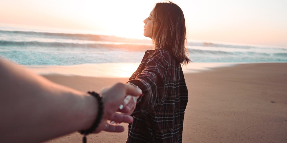 Should I Break Up With My Boyfriend? These Red Flags Are Signs Of A Toxic Relationship Should I Break Up With My Boyfriend? These Red Flags Are Signs Of A Toxic Relationship