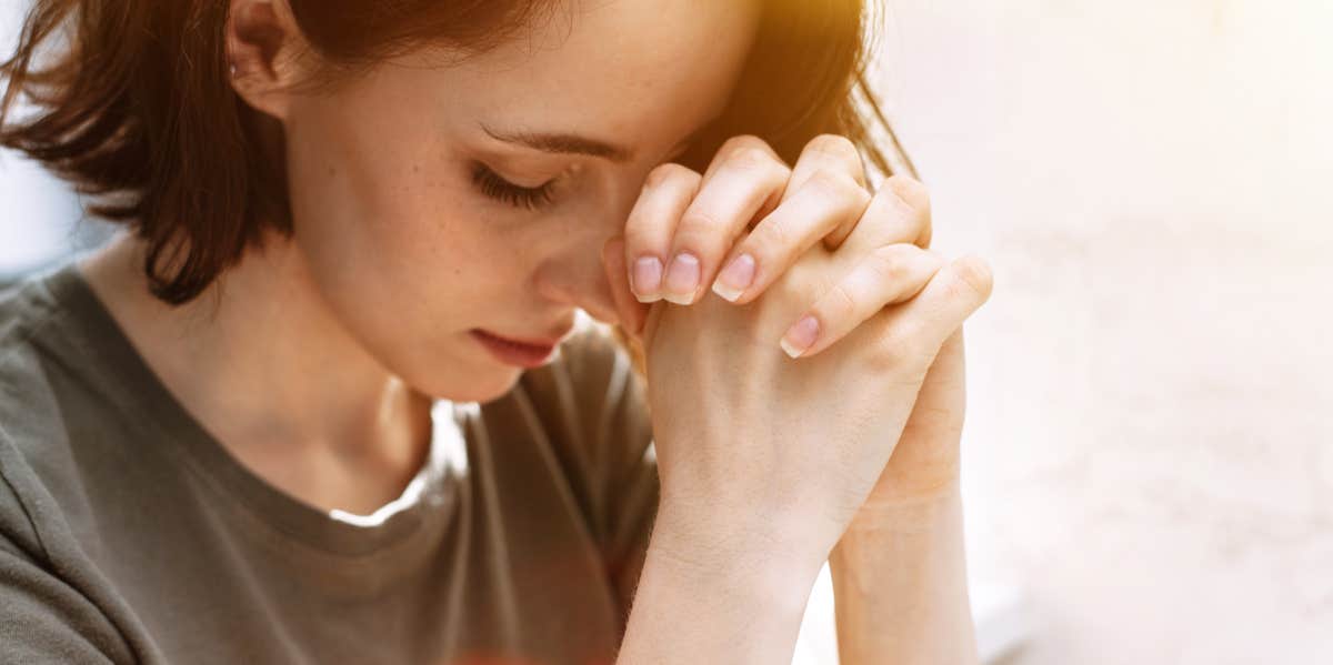 woman praying