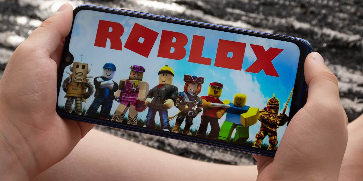 Man charged with kidnapping 11-year-old girl he met through Roblox