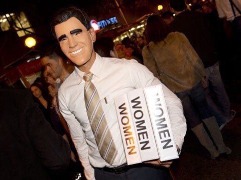 mitt romney holding binders full of women