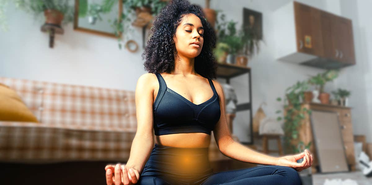 woman meditating sacral chakra