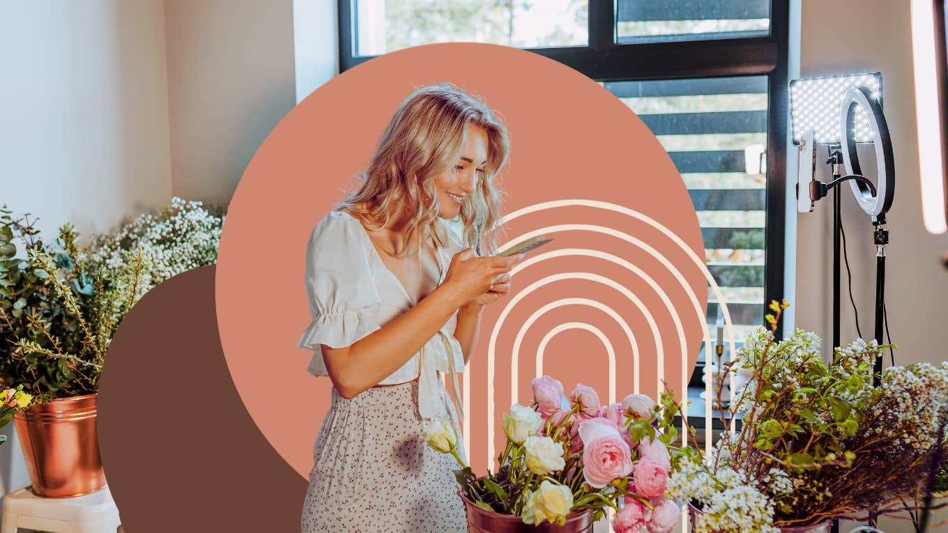 17 Life Secrets That Give You An Unfair Edge Over 98% Of Other People Woman creating content