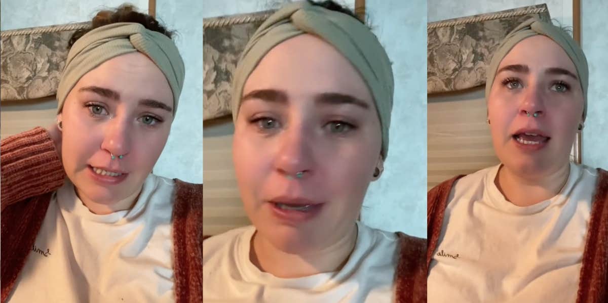 Server Says She Was Forced To Tip Out Cooks $25 Despite Only Working For Two Hours -- 'I Only Went Home With $15’ A server complains about being forced to give most of her tips to kitchen staff