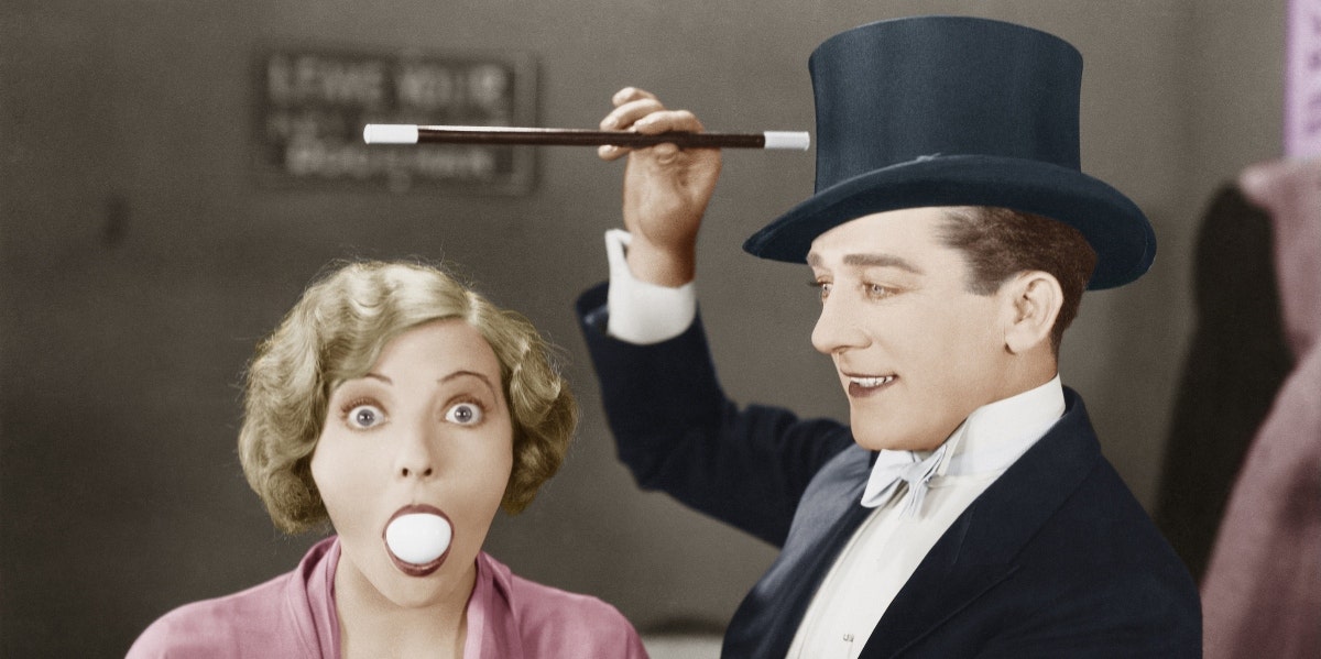 Is Hypnosis Magic magic trick with an egg in assistant's mouth