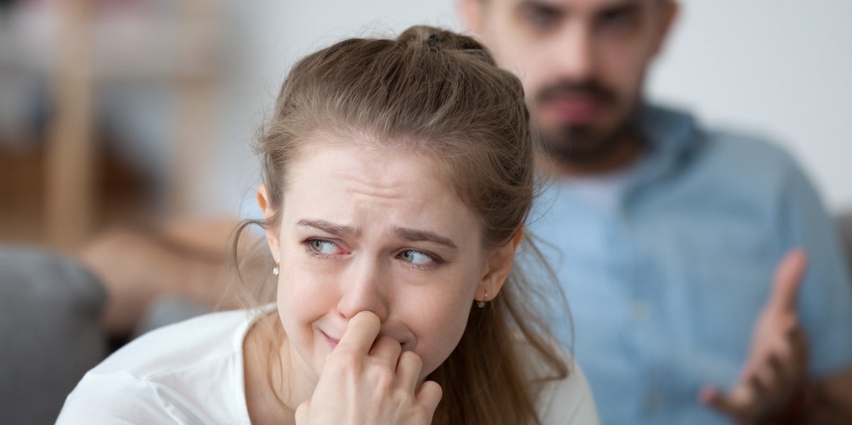 couple in anxious breakup