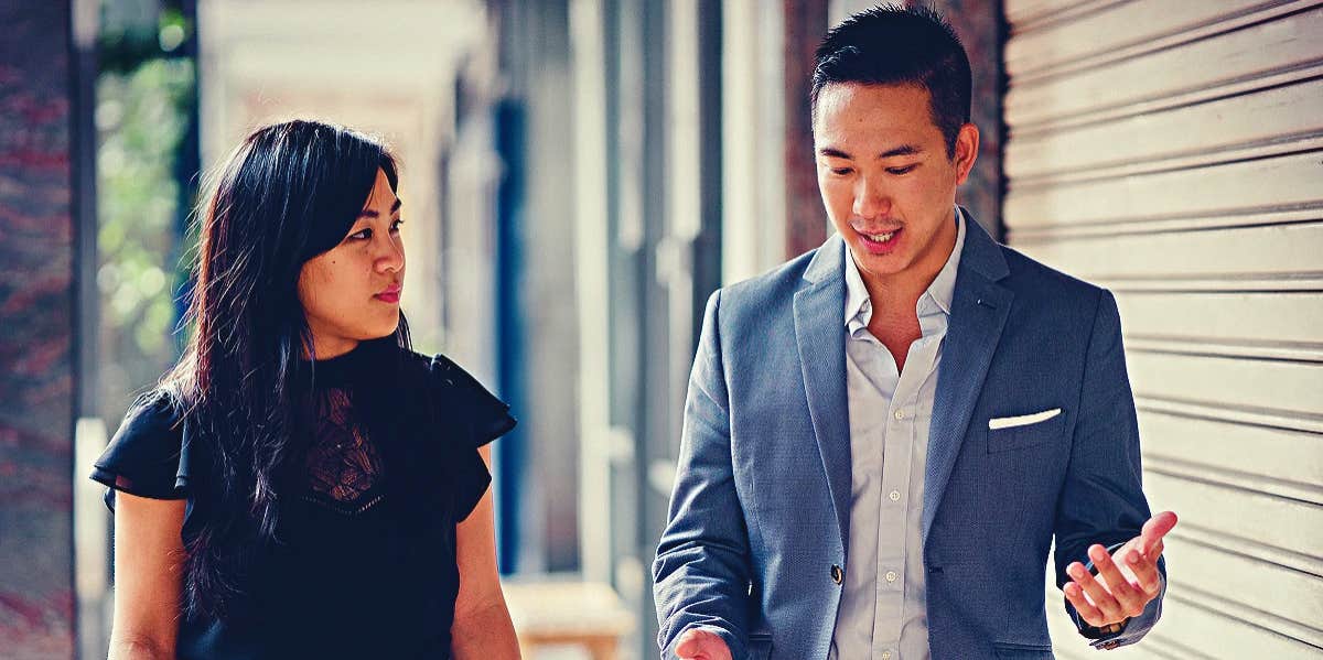 10 Signs Of A Conversational Narcissist (And How To Deal With Them) two people talking side by side