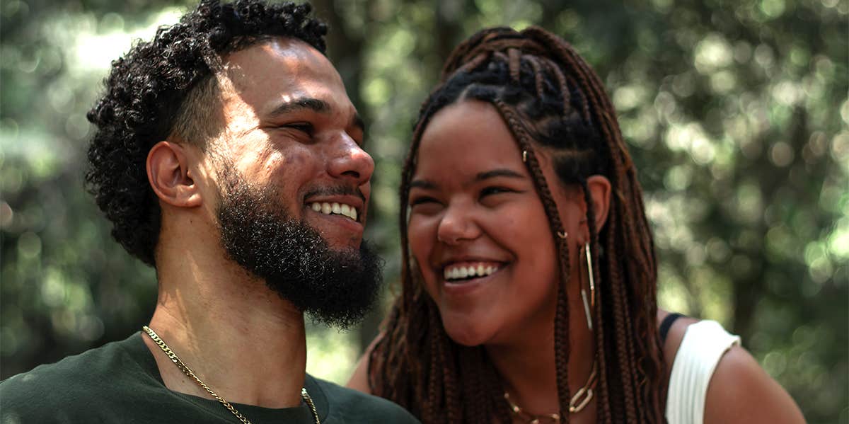15 Signs Someone Is Good For Your Mental Health happy couple smiling