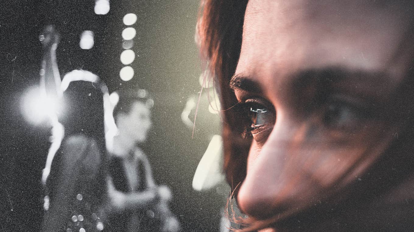 Signs You’re A Highly Perceptive Person — And See The World Differently From Everyone Else Woman reading the room, peoples emotions, in between the lines of what they are saying and their body language