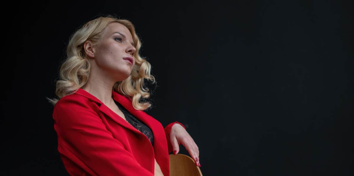 7 Rare Signs You Can Make To The Apex Of Any Career woman in pants suit