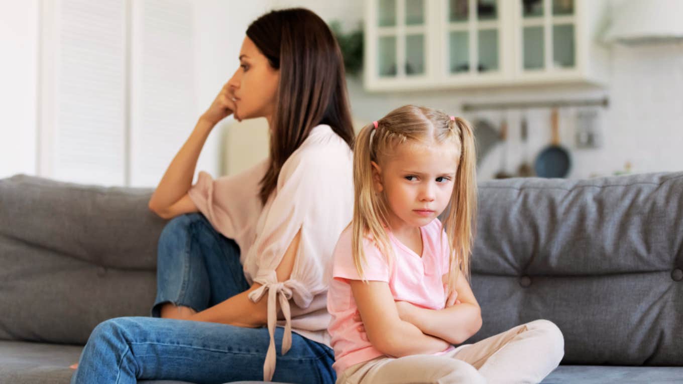5 Signs Your Parents Frequently Gaslighted You As A Kid And That It's Still Happening Today gaslighting, parents, children