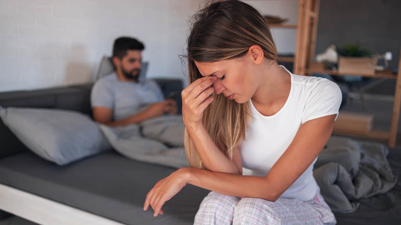 6 Tiny Signs You're Being Emotionally Manipulated By A Toxic Person Toxic relationship