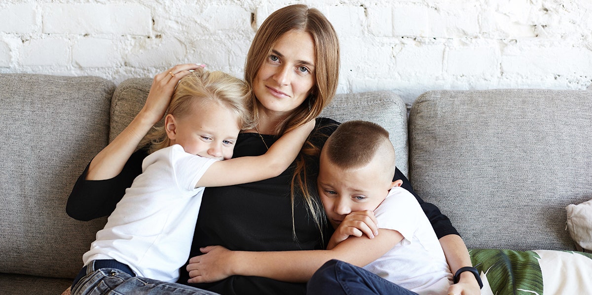 Sorry, You're Not A "Single Mom" Just Because Your Husband Works