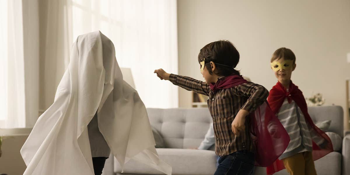 Reasons Having A Third Child Nearly Crippled Us three kids playing