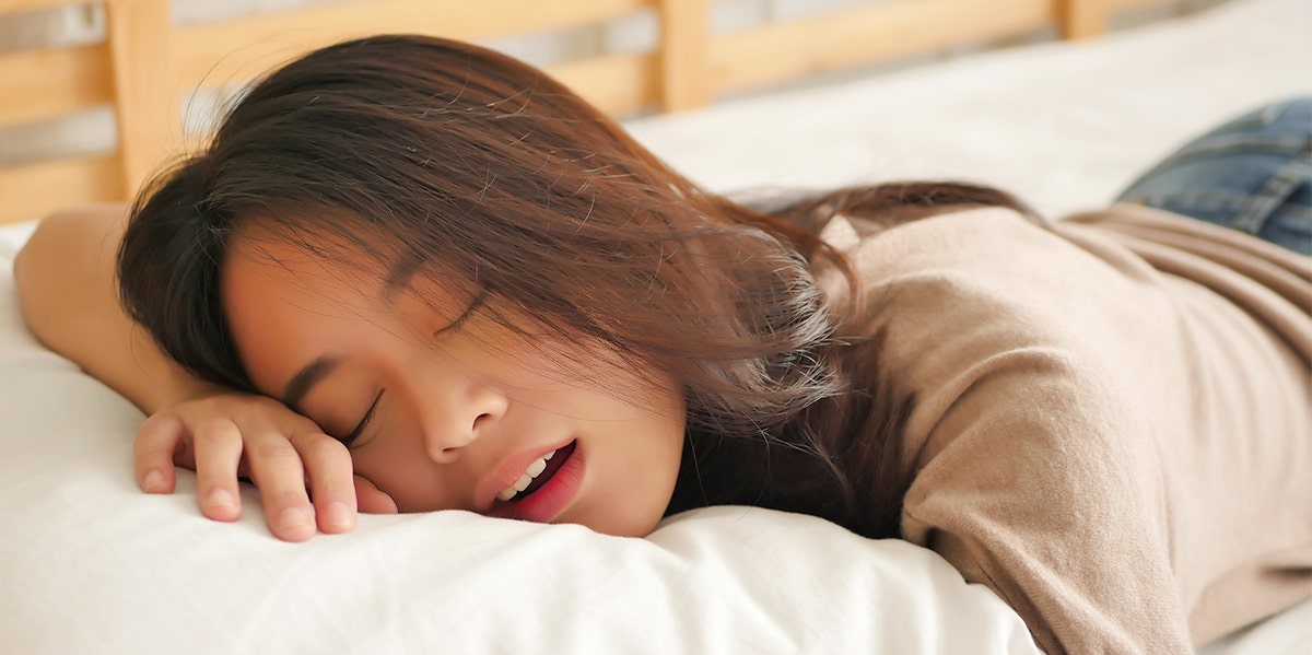 woman sleeping with mouth open