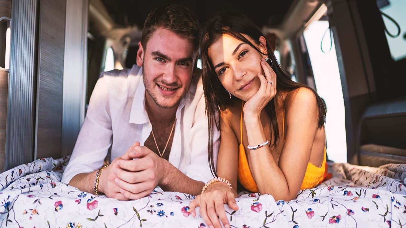 13 Small Boundaries Loving Couples Set That Keep Them Together - Vimarsana News