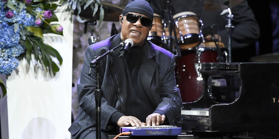 Is Stevie Wonder Really Blind? Shaquille O'Neal And Lionel Richie Joke Legendary Singer Can Actually See IIs Stevie Wonder Really Blind? Shaquille O'Neal And Lionel Richie Joke Legendary Singer Can Actually See