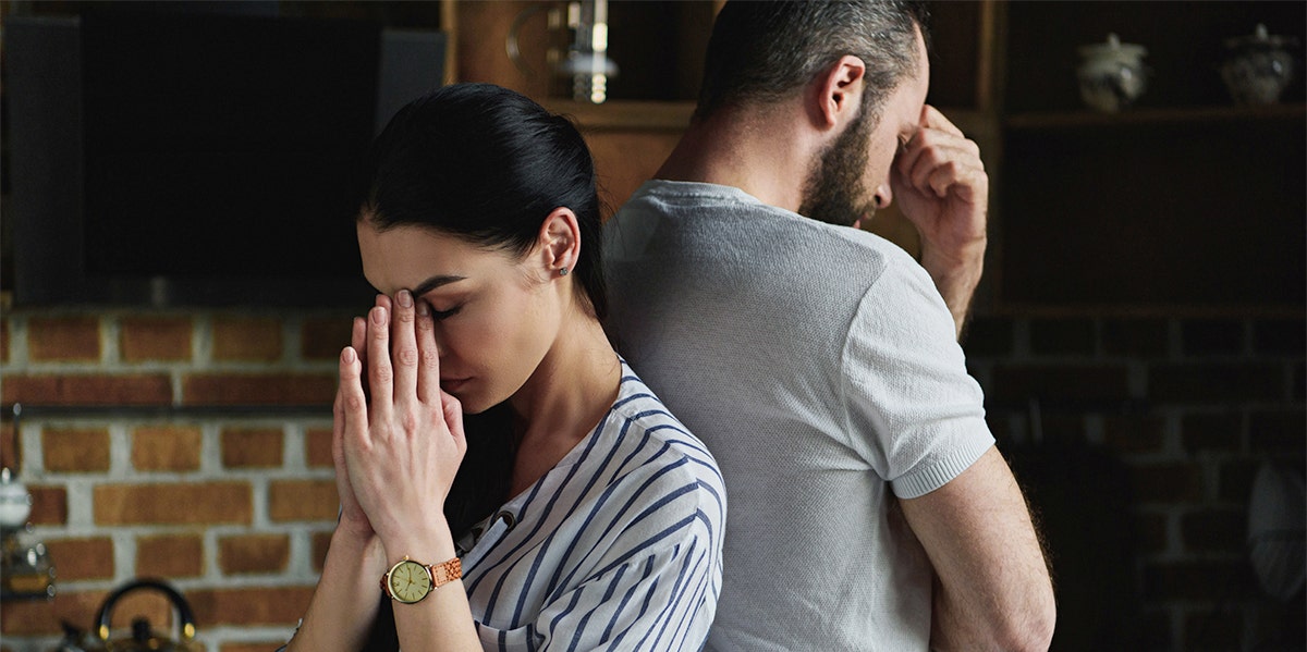 Stop Worrying About Women’s Apologies —Address Men’s Defenses couple arguing