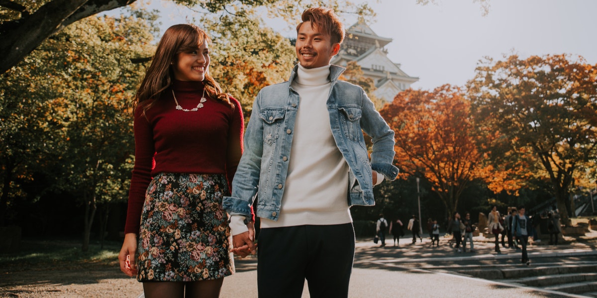 Strong Women Can Have Any Guy They Want (If They Do These 7 Things) couple walking