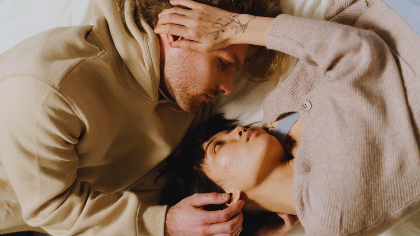 There Are Only 3 Kinds of Sex, According To Sue Johnson couple looking at each other