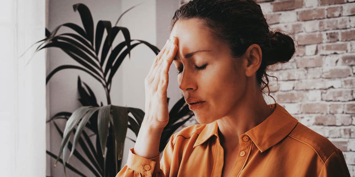 Taking Emotional Stock - Four Ways to Move from Mental Clutter to Sp overwhelmed woman