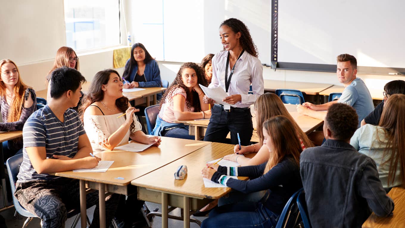 Teacher Shares Cringiest Thing Students Say She Does Teacher talking to students