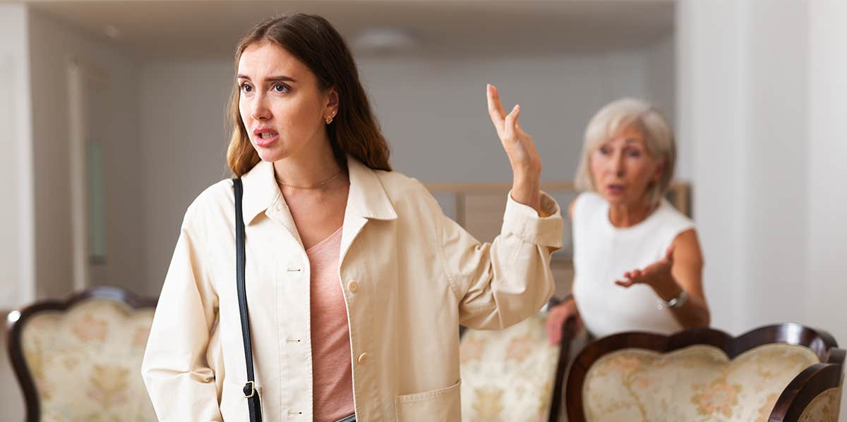 mother in law yelling at daughter in law