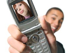 Why You Shouldn't Text Before The First Date texting is dangerous