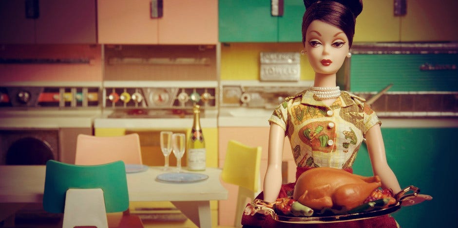 Hosting Thanksgiving? Great Money-Saving Tips You'll Love thanksgiving