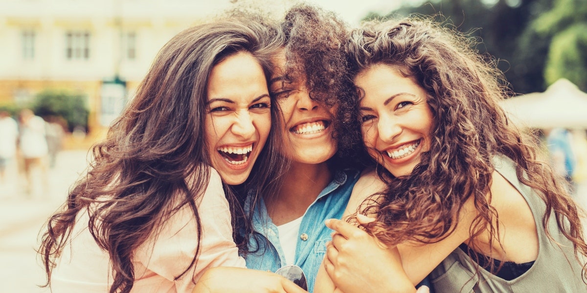 9 Things Genuinely Happy People Know 9 Things Genuinely Happy People Know
