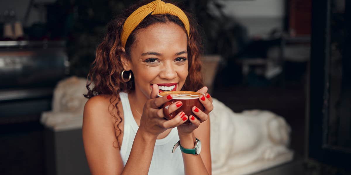 girl drinking coffee