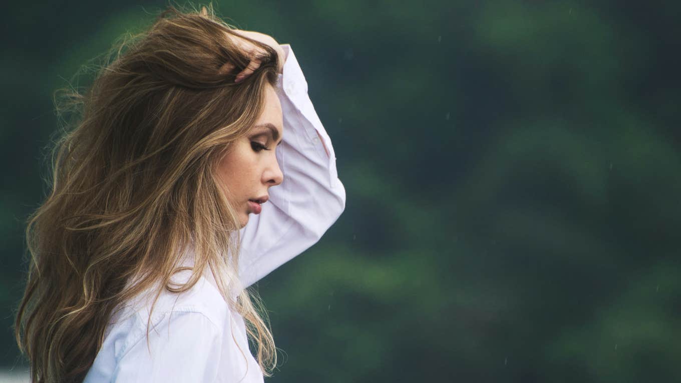 The Tiny Way One Mom Made Her Daughter Feel Like She Didn’t Matter Growing Up — Without Even Realizing It woman with contemplative expression
